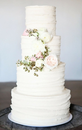 Buttercream-Wedding-Cakes-Ivory-and-Rose-Cake-Company-Bridal-Musings-Wedding-Blog-5